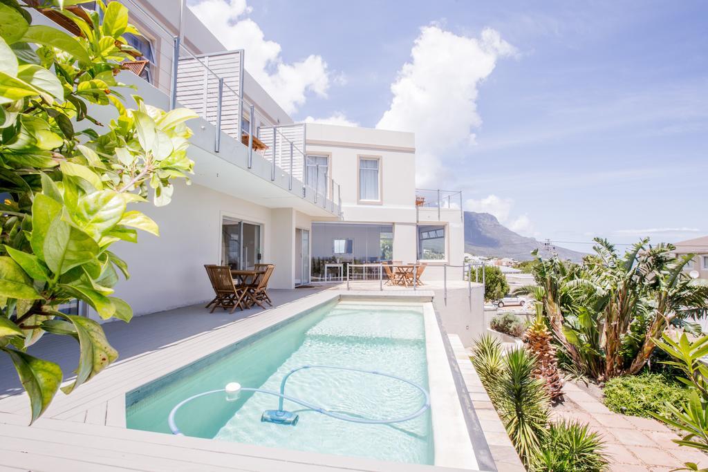 Finchley Guesthouse In Camps Bay Città del Capo Esterno foto