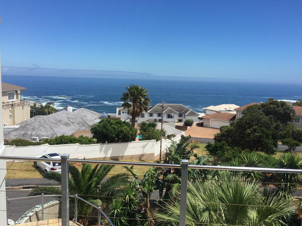 Finchley Guesthouse In Camps Bay Città del Capo Esterno foto