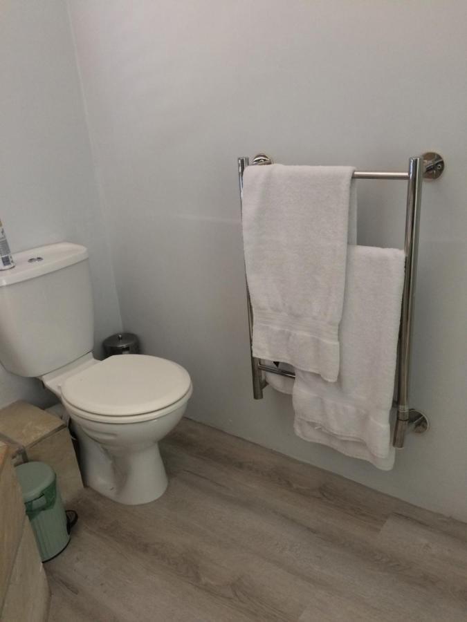 Finchley Guesthouse In Camps Bay Città del Capo Esterno foto