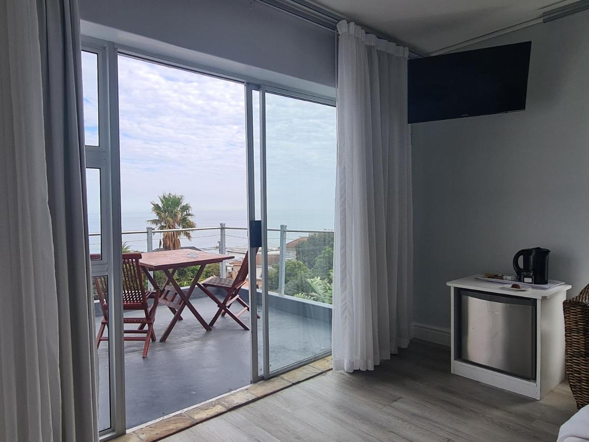 Finchley Guesthouse In Camps Bay Città del Capo Esterno foto