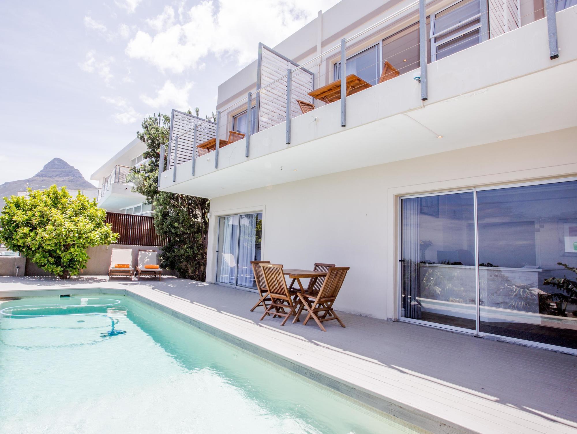Finchley Guesthouse In Camps Bay Città del Capo Esterno foto