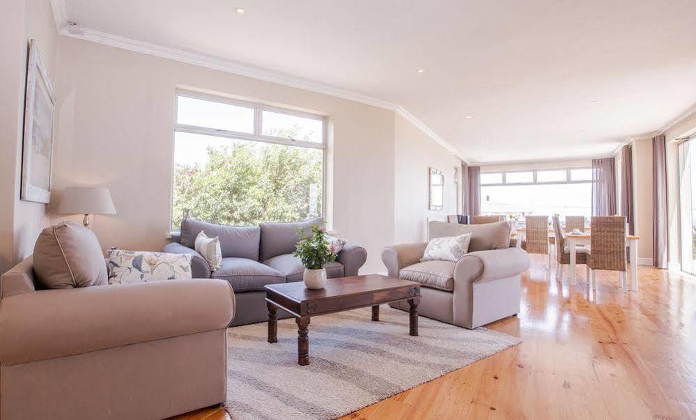 Finchley Guesthouse In Camps Bay Città del Capo Esterno foto