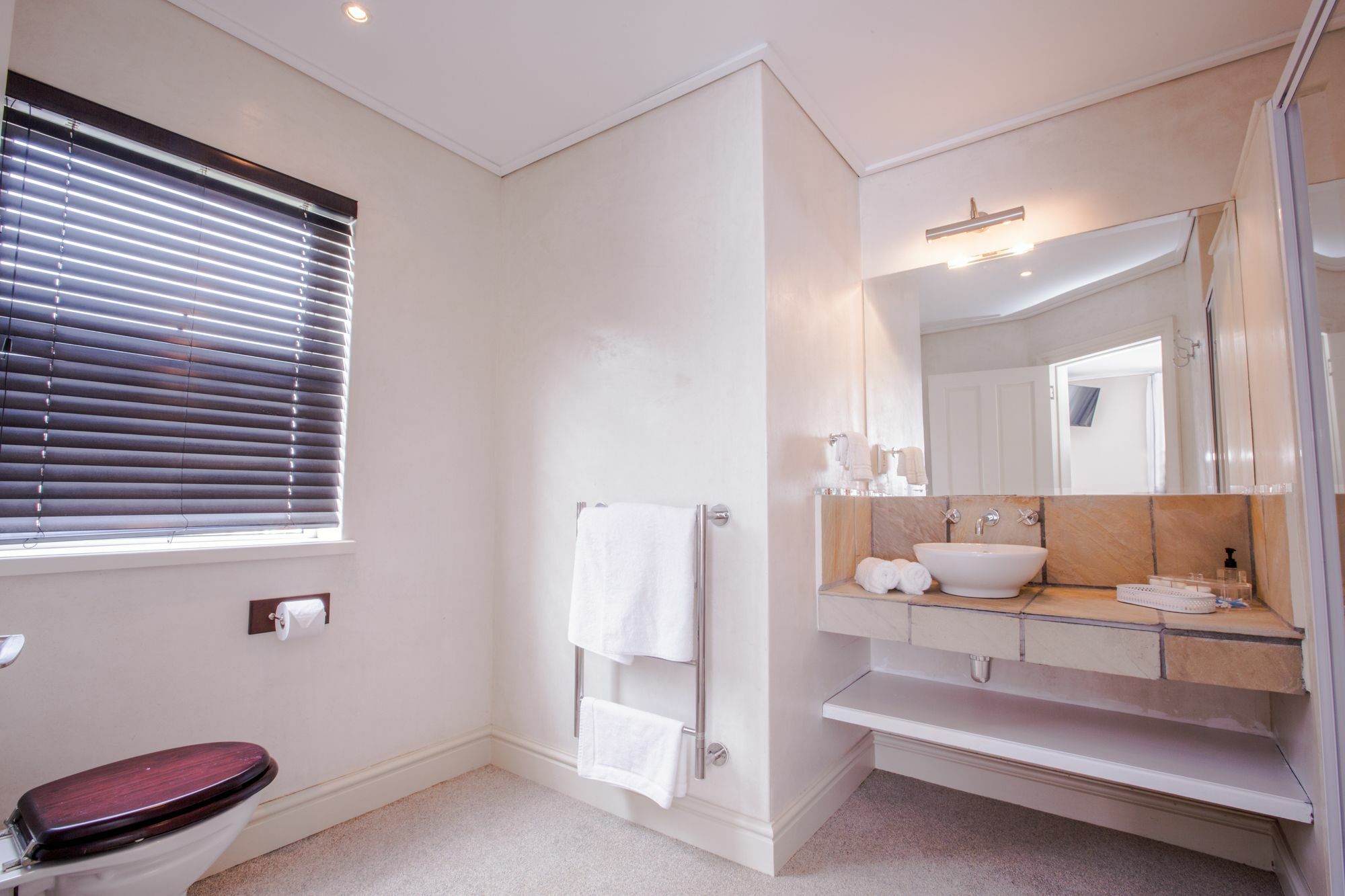 Finchley Guesthouse In Camps Bay Città del Capo Esterno foto