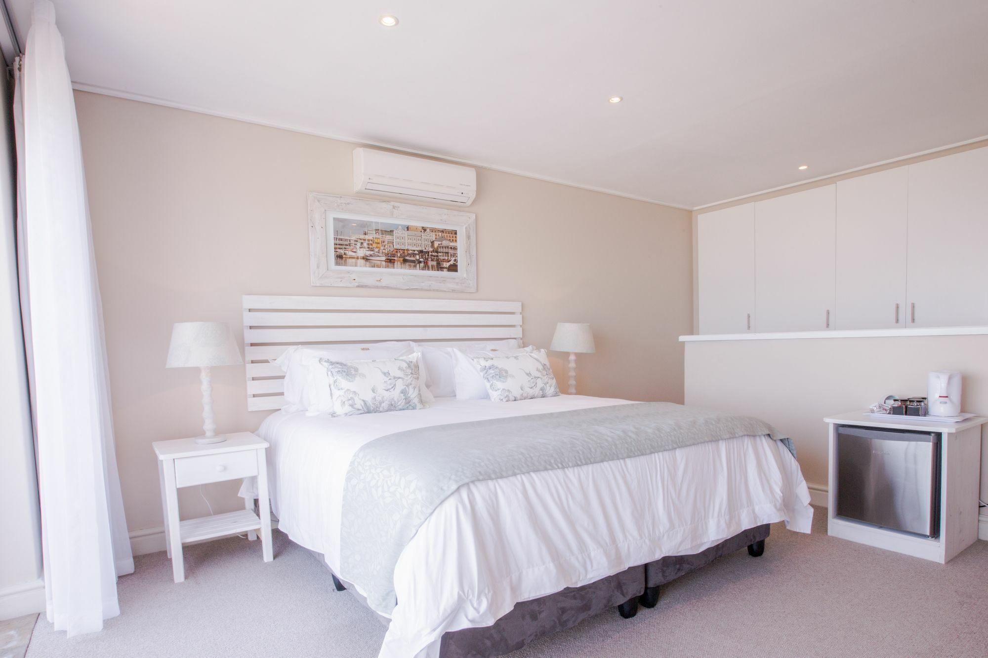 Finchley Guesthouse In Camps Bay Città del Capo Esterno foto